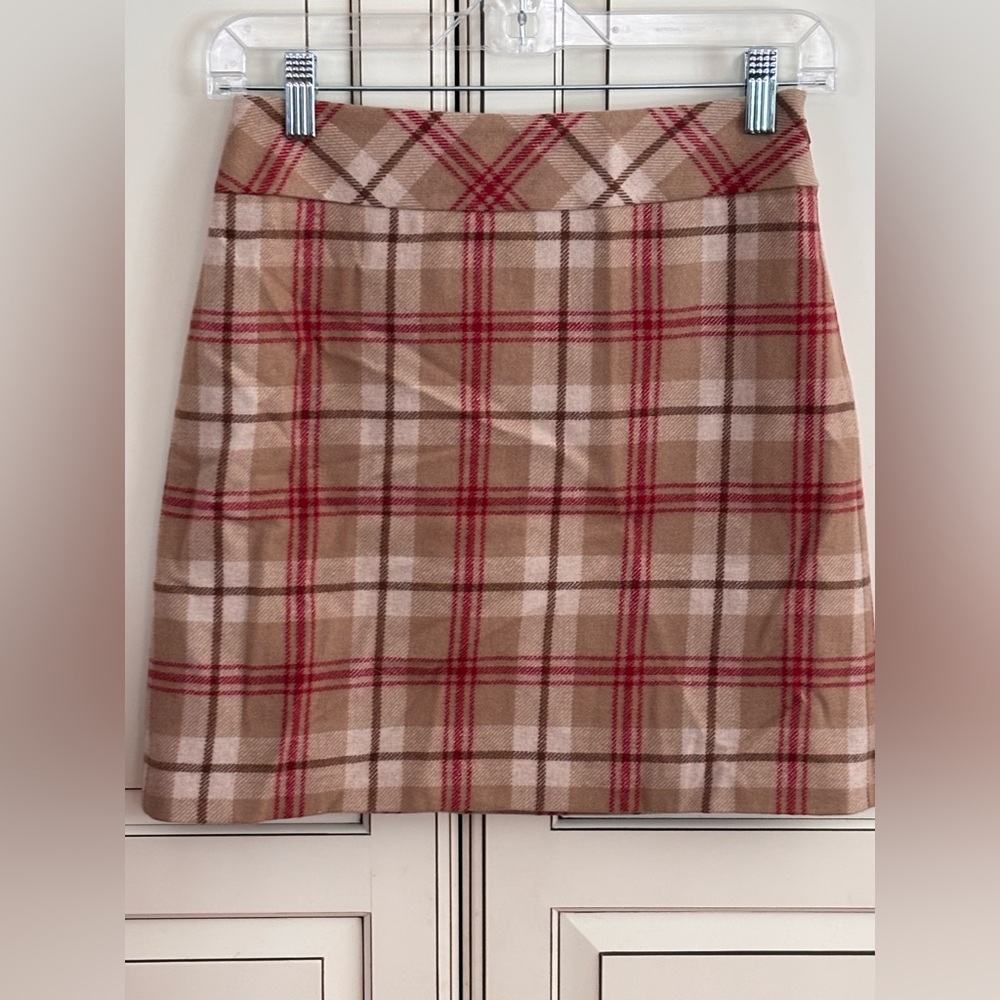 Ann Taylor Loft - Plaid Tan and Red Women's Skirt  size 0P